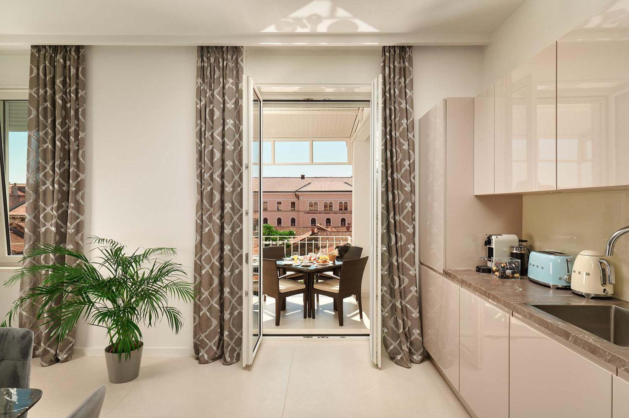 The Central Pearl Apartment Задар Екстериор снимка